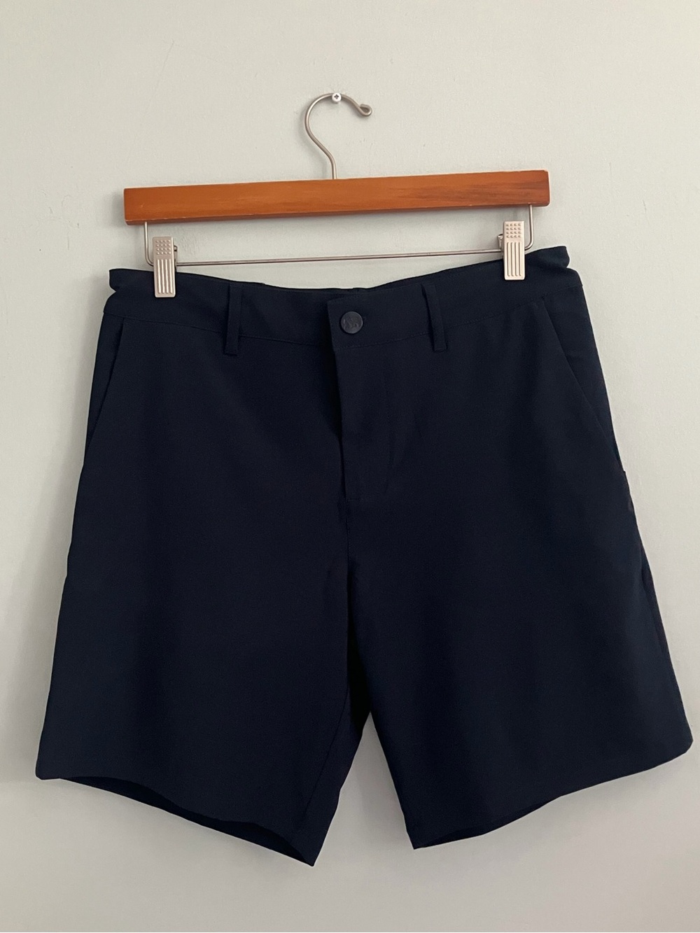 THE NORMAL BRAND Men's Navy Flat-Front Shorts Size 30